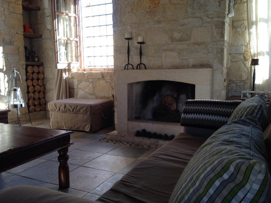 Lofou Traditional Stone House Habitación foto