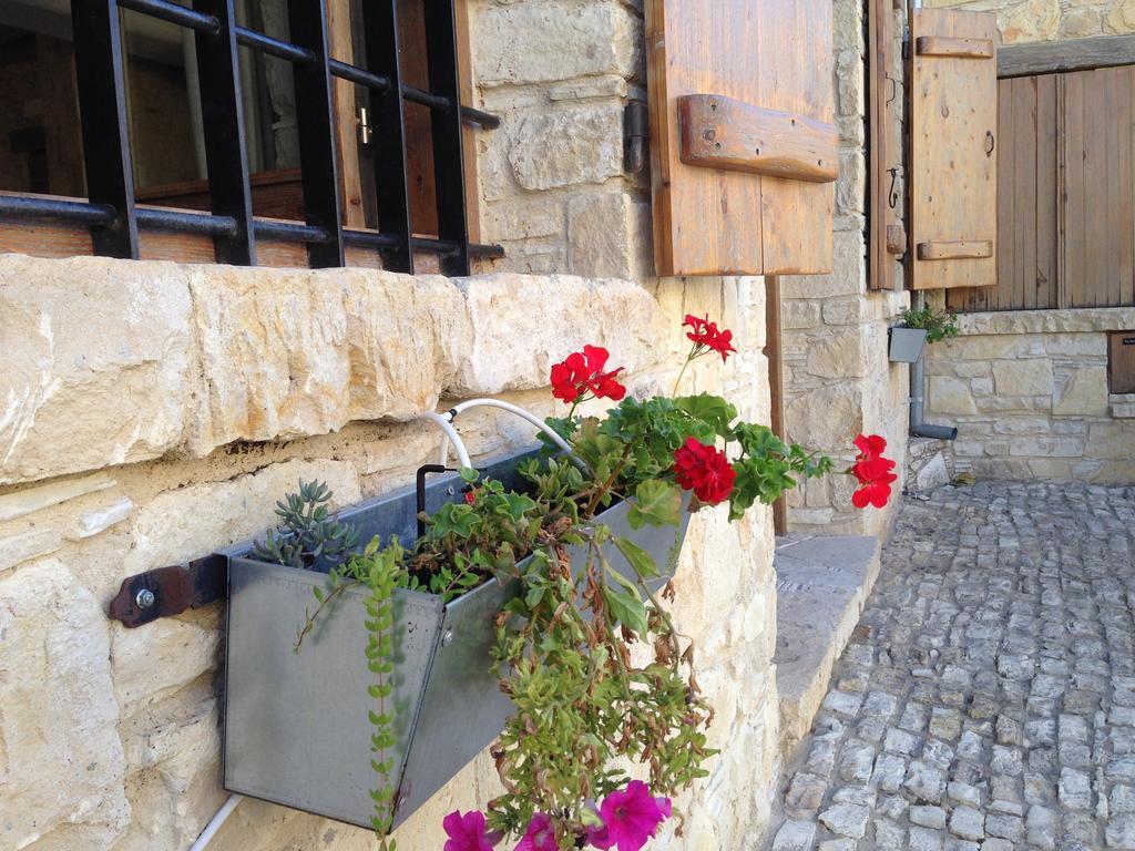 Lofou Traditional Stone House Habitación foto